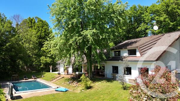 Maison à vendre  7 pièces - 240 m 2   BESANCON  - 25