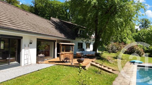 Maison à vendre  7 pièces - 240 m 2   BESANCON  - 25