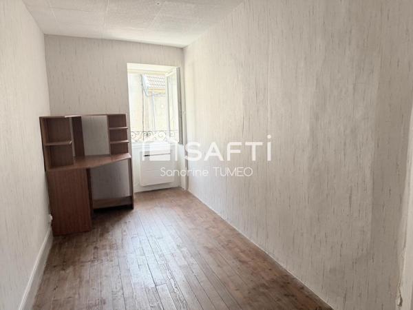 Immeuble de rapport avec local commercial loué et appartement duplex – Au cœur de Sellières