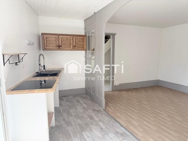 Immeuble de rapport avec local commercial loué et appartement duplex – Au cœur de Sellières