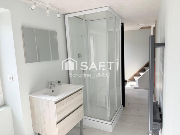 Immeuble de rapport avec local commercial loué et appartement duplex – Au cœur de Sellières
