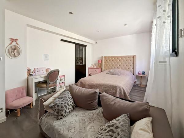 Maison Saint Medard En Jalles 5 pièce(s) 150 m2