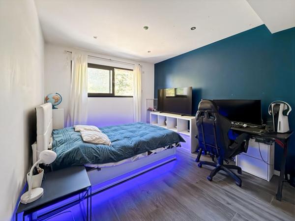 Maison Saint Medard En Jalles 5 pièce(s) 150 m2