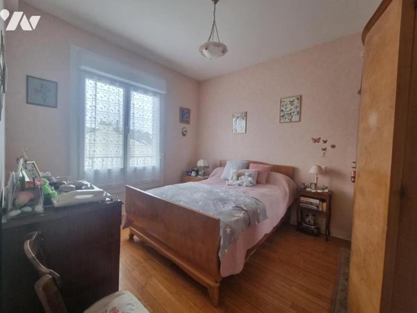 Saint-Nazaire place du commerce, appartement T2 avec garage, cave et grenier 