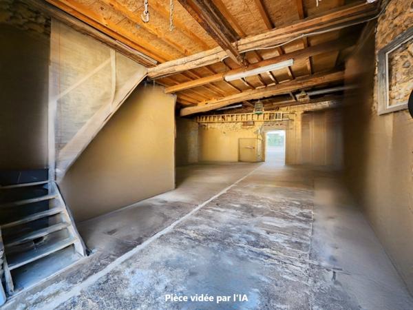 Maison de village bio climatique + grange + cour + jardin