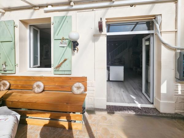 Maison de village bio climatique + grange + cour + jardin