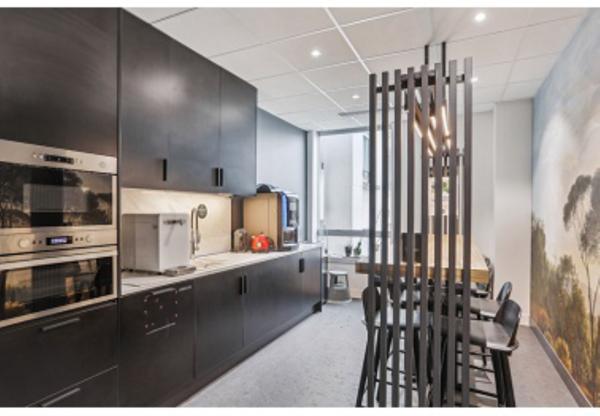 Bureaux à louer Montrouge vues panoramiques sur Paris prestations modernes