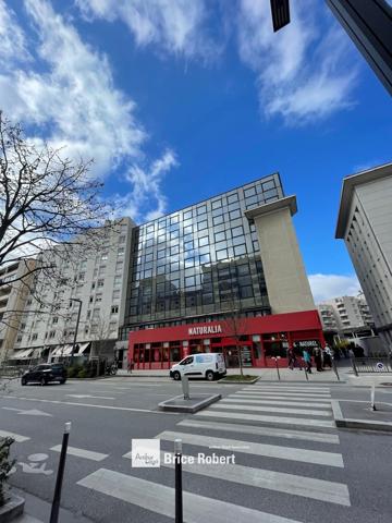 Bureau à louer Villeurbanne quartier Charpennes emplacement stratégique