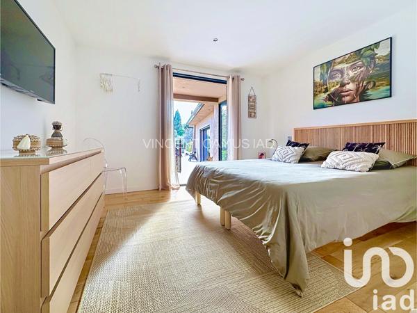 Maison à vendre 7 pièces 221 m² Sanary-sur-Mer