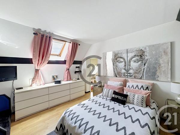 Maison à vendre  7 pièces - 163 m 2   ST MARTIN DU TERTRE  - 89