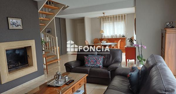 À vendre Maison 7 pièces 167 m² - Chartres-de-bretagne 35131