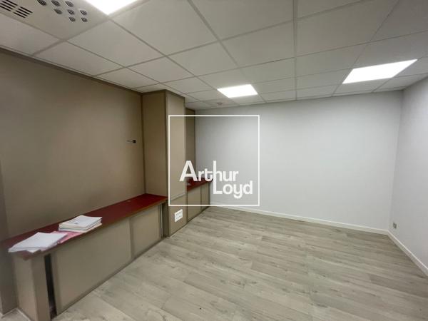 Bureaux à vendre au sein d'un pôle médical structurant - 90 m² avec stationnements privatifs