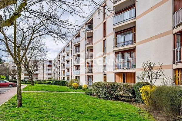 A LOUER : Appartement T3  à LONGJUMEAU avec balcon et parking