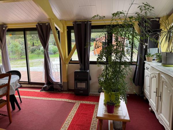 Individuelle, bien agencée - Près d'un Hectare !