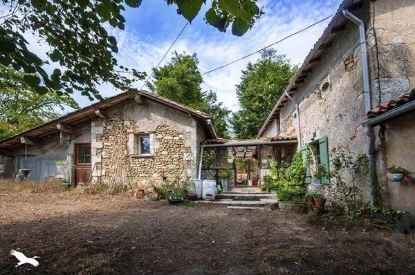 Maison à vendre |  Vanxains |  5 pièces | 142 m²