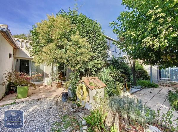 Maison à vendre 10 pièces 302m²