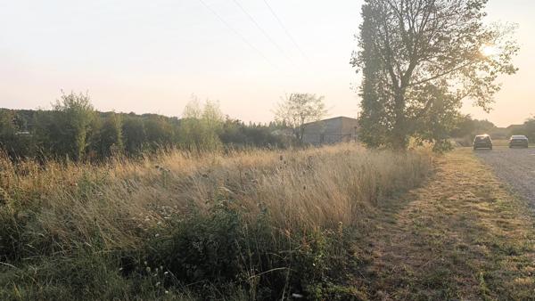 Terrain à BRUGHEAS, 03700 - 1100m²