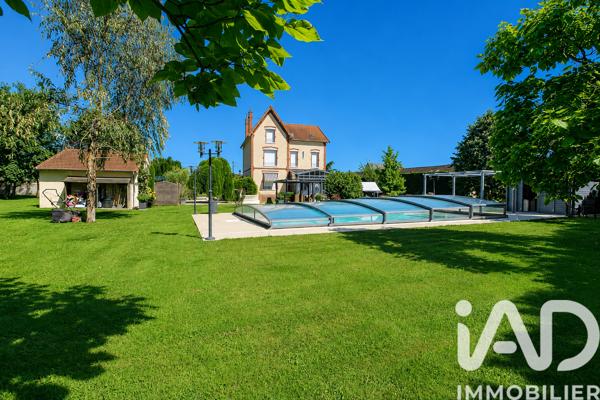 Maison à vendre 10 pièces 271 m² Solers
