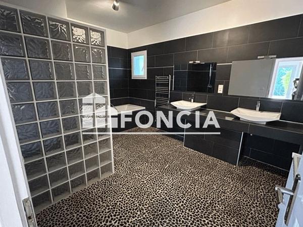 Location Maison 4 pièces 148.35 m² - 360 CARRAIRE DES MOINES Saint Cyr Sur Mer 83270