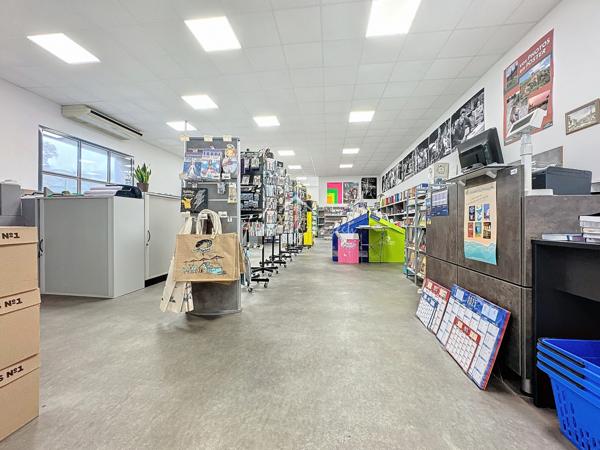 Saint-Affrique (12400) Bâtiment de 236 m² – Emplacement Idéal pour Commerce ou Artisanat