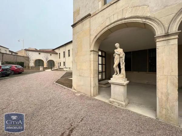 Appartement à louer 3 pièces 86.5m²