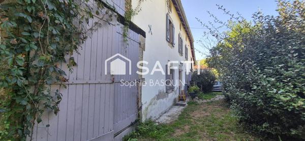 Maison de caractère en pierre, à fort potentiel