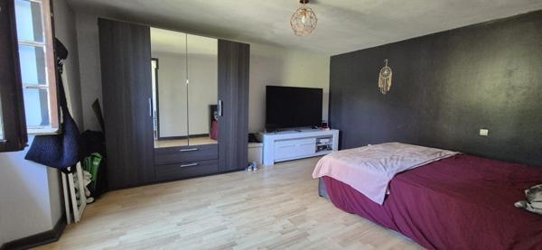 Maison de caractère en pierre, à fort potentiel