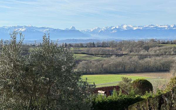 Maison à vendre    6 pièces • 170 m2 Montardon