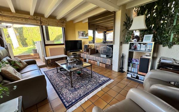 Maison à vendre    6 pièces • 170 m2 Montardon