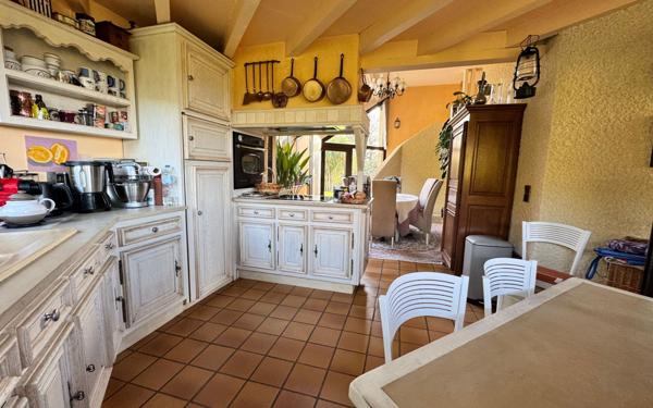 Maison à vendre    6 pièces • 170 m2 Montardon