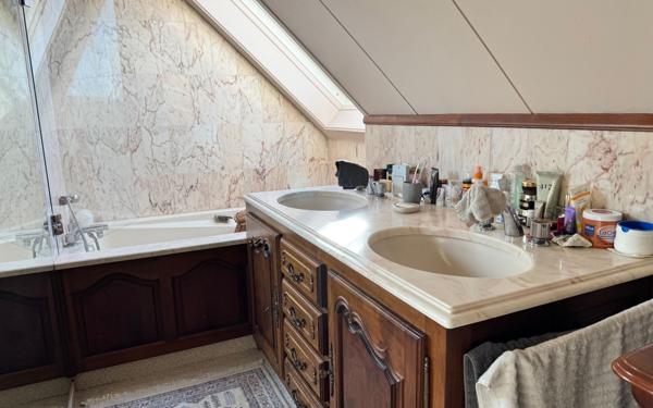 Maison à vendre    6 pièces • 170 m2 Montardon