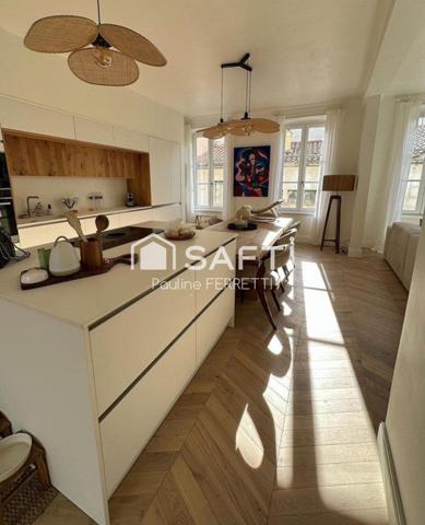 Appartement T4 135m2 avec terasse et garage