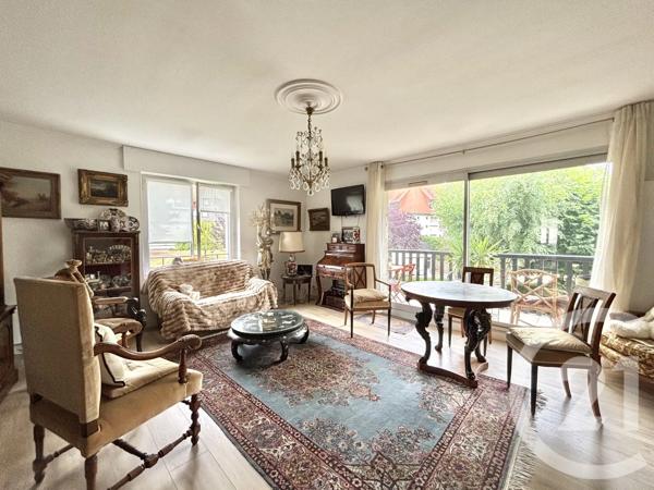 Appartement F3 à vendre  3 pièces - 68,55 m 2   DEAUVILLE  - 14
