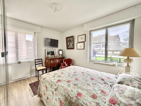 Appartement F3 à vendre  3 pièces - 68,55 m 2   DEAUVILLE  - 14