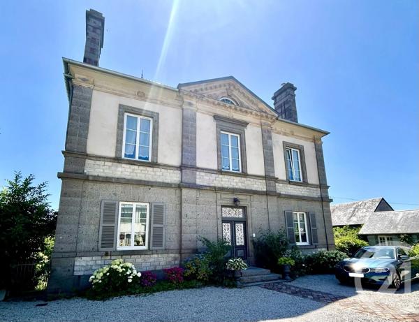 Maison à vendre  12 pièces - 329 m 2   DOMFRONT EN POIRAIE  - 61