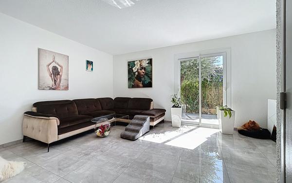 Maison à vendre    3 pièces • 71 m2 Fréjus