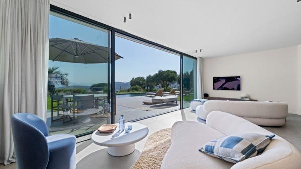 Vente Villa de luxe Sainte-Maxime 7 Pièces 247 m²