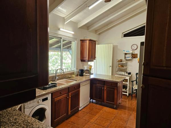 Maison à vendre 9 pièces PETIT BOURG (971)