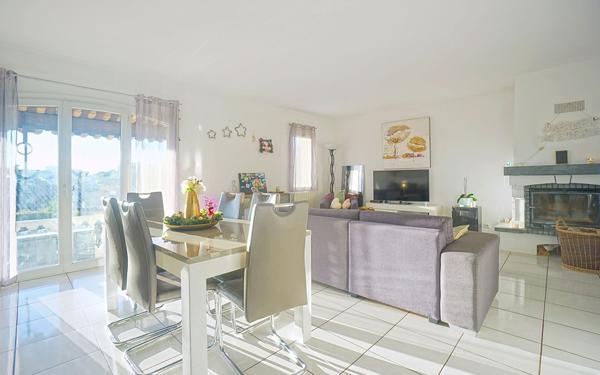 Maison à vendre    4 pièces • 110 m2 Le Cannet