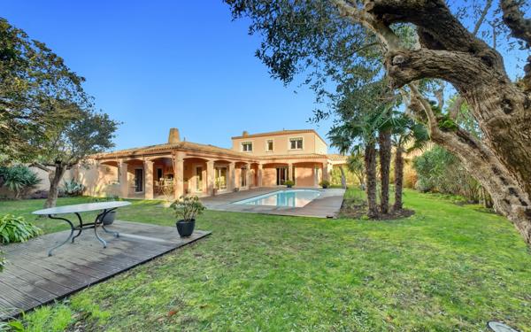 Maison à vendre    6 pièces •  Lagord