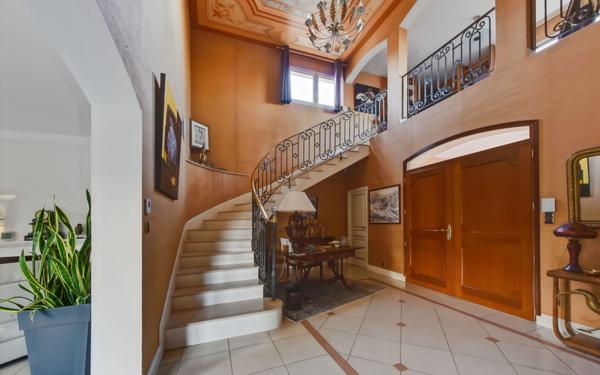 Maison à vendre    6 pièces •  Lagord