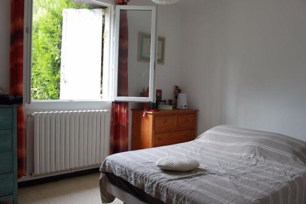 Maison de 5 pièces (99 m²) en location à VILLENEUVE LES AVIGNON
