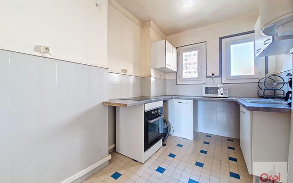 Appartement à louer    3 pièces •  Ajaccio