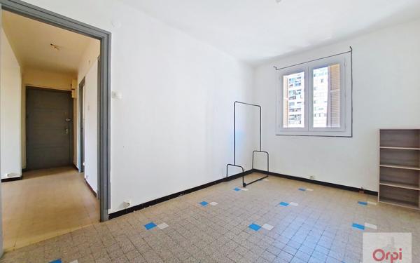 Appartement à louer    3 pièces •  Ajaccio