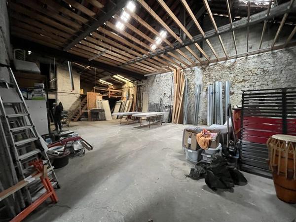 Immeuble à vendre |  La Rochefoucauld |  442 m²