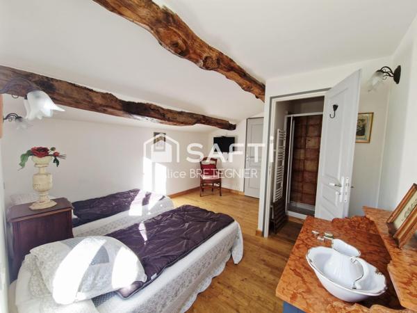 Domaine  – Ancienne Ferme en pierre rénovée avec soin