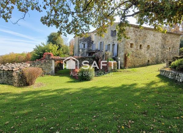 Domaine  – Ancienne Ferme en pierre rénovée avec soin