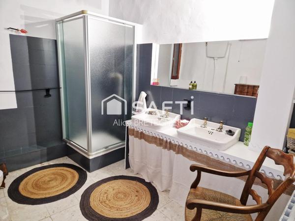 Domaine  – Ancienne Ferme en pierre rénovée avec soin