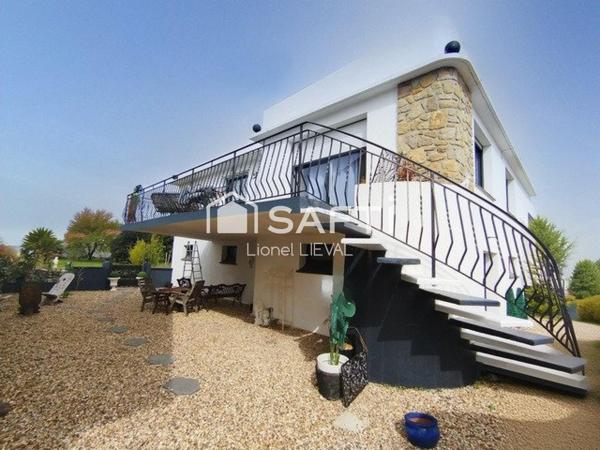 Superbe Villa proche de la mer+ 2 T2 indépendants.