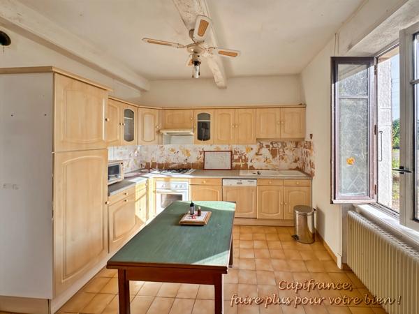 Maison à vendre 5 pièces SAINT MAURICE LES CHATEAUNEUF (71) - 3 chambres - terrain 24000m² - dont 19000m² loué